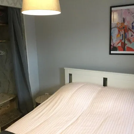 Moliere M3 Apartment