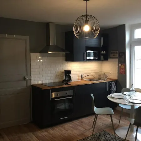 Moliere M3 * סוואסון